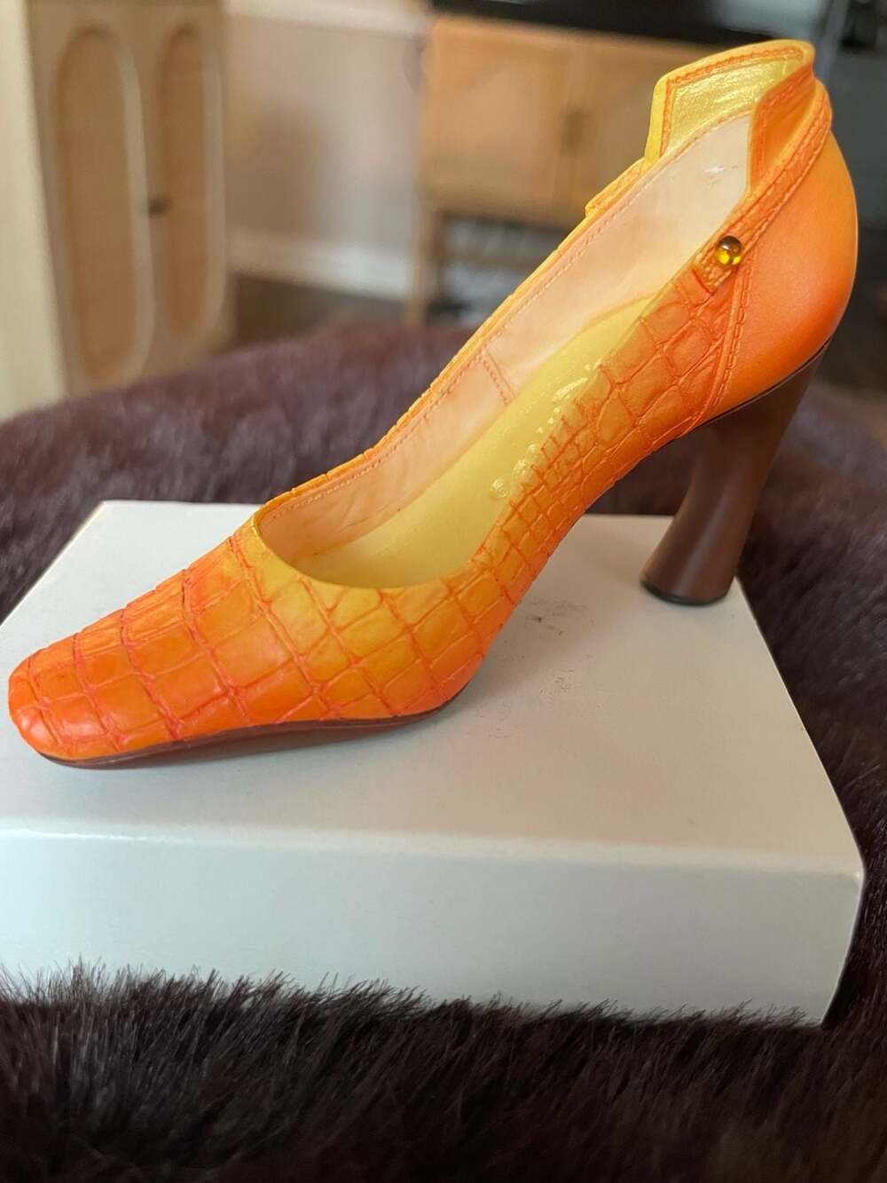 Just The Right Shoe Later Gator 25104 Figurine Orange Collectible